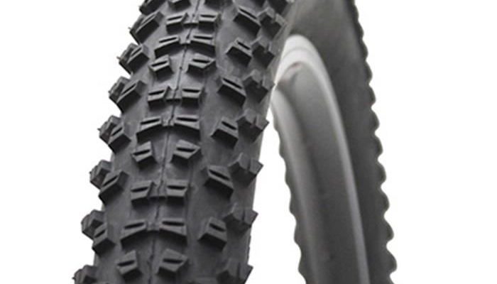 Quels pneus de VTT utiliser pour rouler dans la boue ?