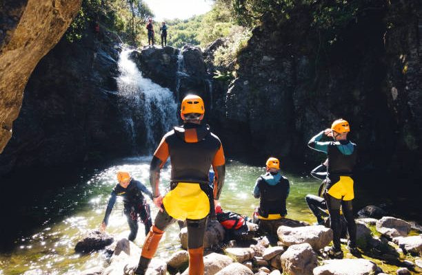 Pratiquer en toute sécurité du canyoning : 7 conseils utiles pour débutants !